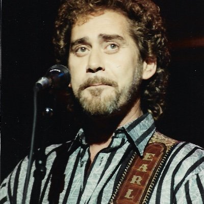 Earl Thomas Conley – Holding Her and Loving You